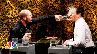 Bataille d’eau avec Jason Statham dans The Tonight Show Starring Jimmy Fallon