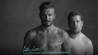 David Beckham et James Corden présentent une nouvelle ligne de sous-vêtements