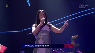 Un homme montre ses fesses lors de l’Eurovision 2017